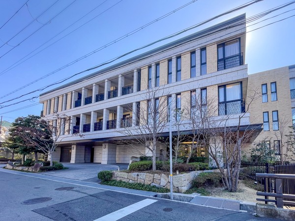 【ブランズ芦屋ザ・レジデンス】外観