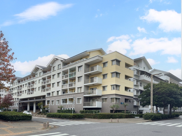 【パティオス9番街】外観