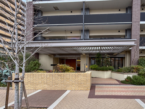 【グランドパレス平野】エントランス