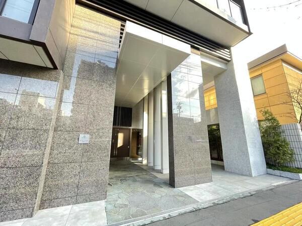 【ザ・パークハウス円山】エントランス２