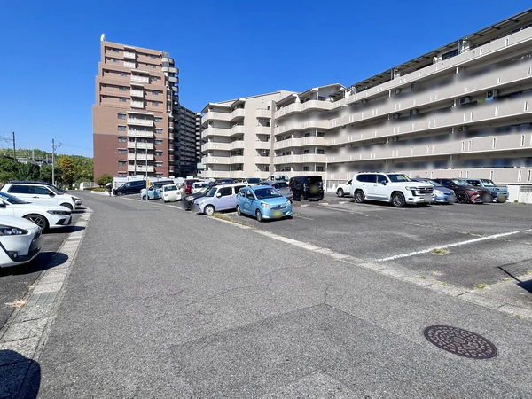 【グローリアスヒルズ日進第6】駐車場 【グローリアスヒルズ日進第6】駐車場