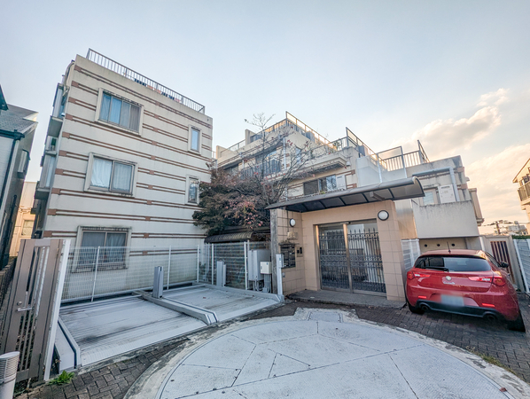 【セボン哲学堂公園】外観