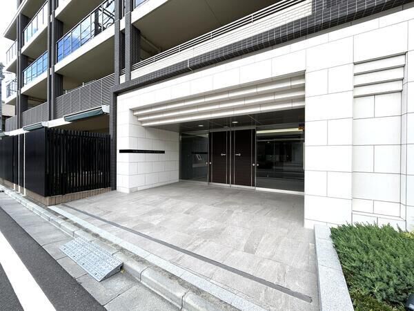 【ヴェレーナ北大宮レジデンス】エントランス 【ヴェレーナ北大宮レジデンス】エントランス