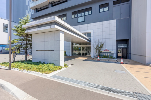 【プレミストタワーズ札幌苗穂】エントランス１