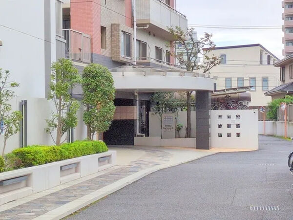 【ダイアパレスグランデージ四つ木】エントランス