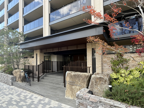 【ヴェレーナシティ鎌倉深沢】エントランス 【ヴェレーナシティ鎌倉深沢】エントランス