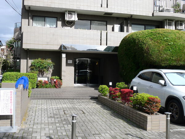 【ステージ山王グランドヒルズ】エントランス 【ステージ山王グランドヒルズ】エントランス