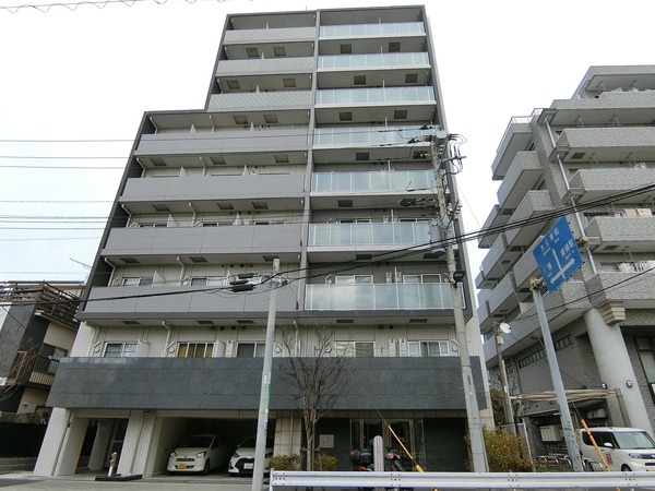 【ライジングプレイス綾瀬二番館】外観