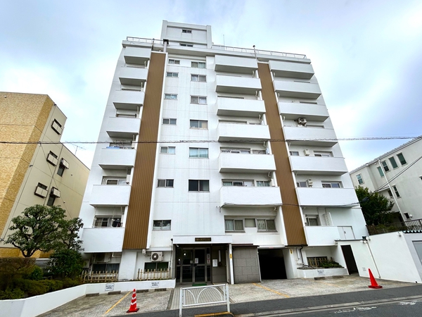 【自由ケ丘第三マンション】外観 【自由ケ丘第三マンション】外観