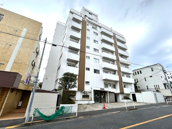 【自由ケ丘第三マンション】外観 【自由ケ丘第三マンション】外観