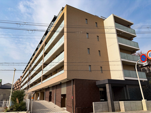 【レーベン豊中永楽荘ヒルズ】外観