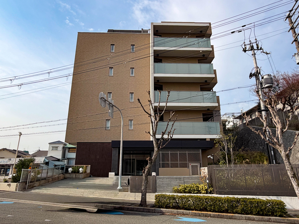 【レーベン豊中永楽荘ヒルズ】外観