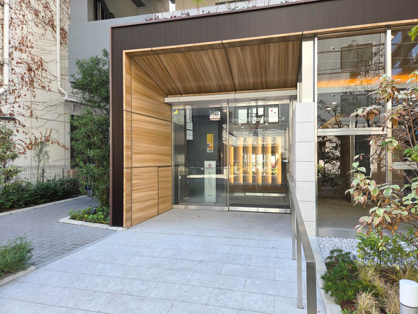 【Brillia浦和高砂】エントランス