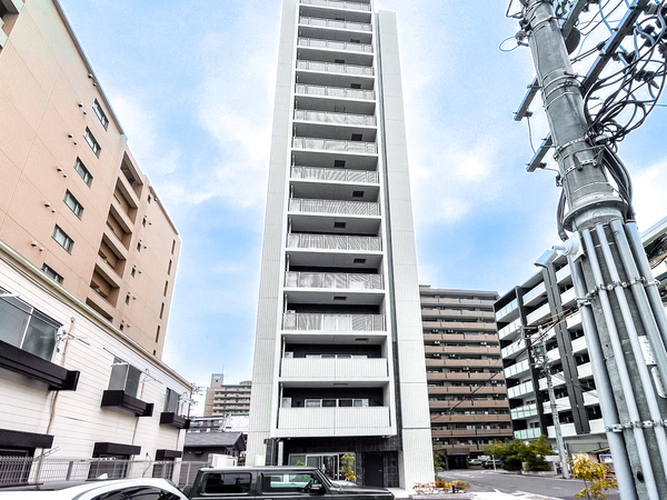 【プレサンスロジェ泉高岳】外観