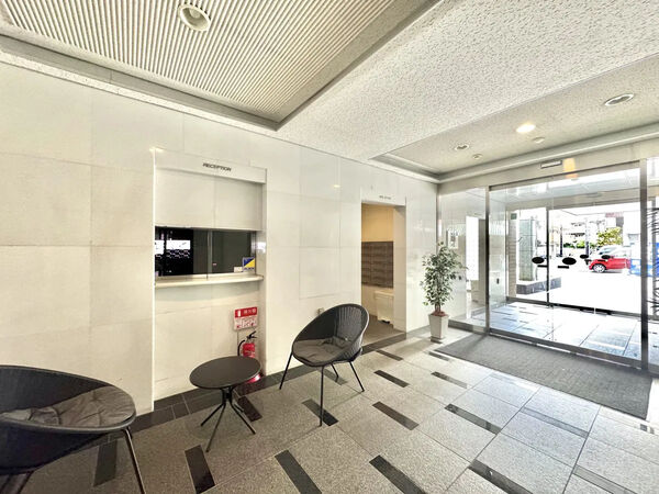 【ユニーブル池袋リ・ノヴァス】エントランス 【ユニーブル池袋リ・ノヴァス】エントランス