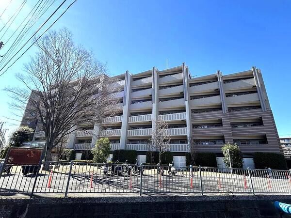 【クレストフォルム横浜根岸】外観1