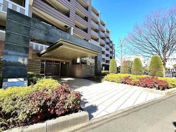 【クレストフォルム横浜根岸】エントランス2
