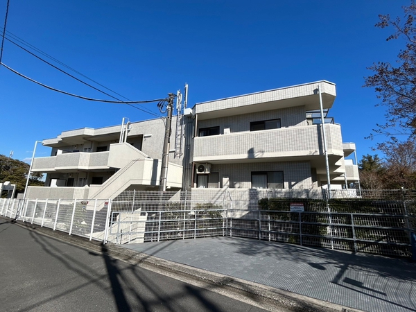 【クリオ井土ヶ谷弐番館】外観