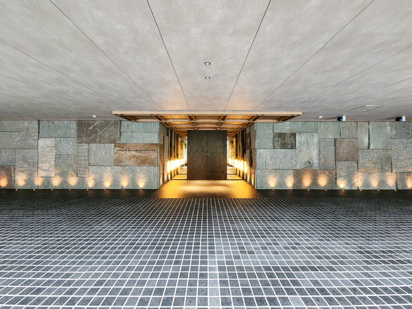 【グランドメゾン元麻布】エントランス