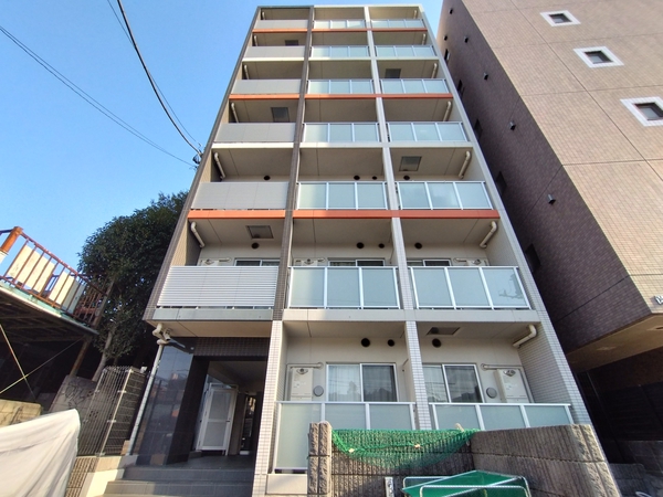 【レーヴ横浜保土ヶ谷フェルクルール】外観