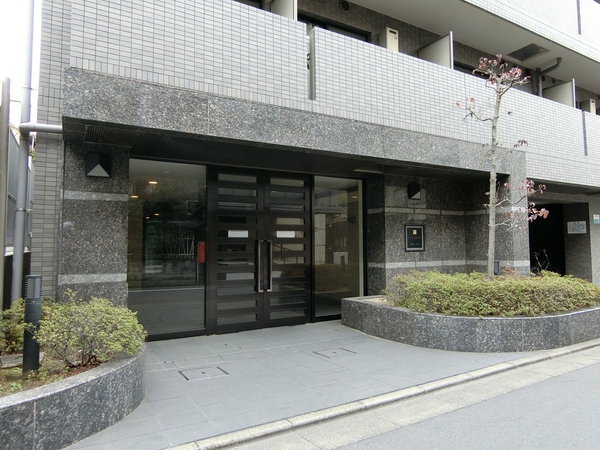 【ルーブル新中野】エントランス