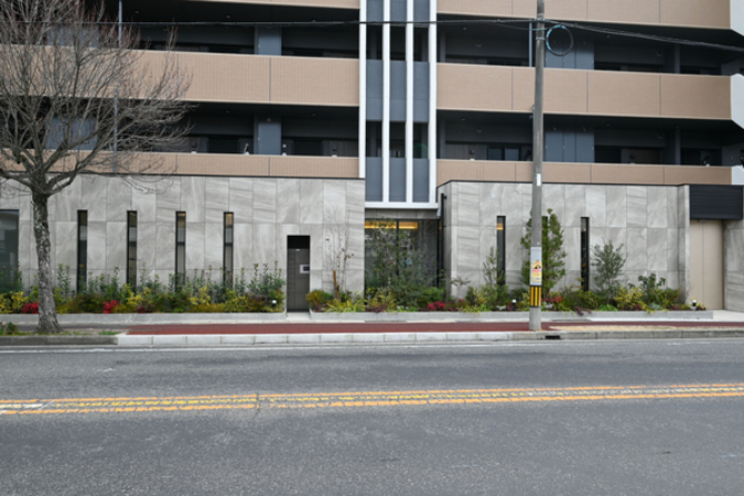 【サンクレーア本郷】エントランス 【サンクレーア本郷】エントランス