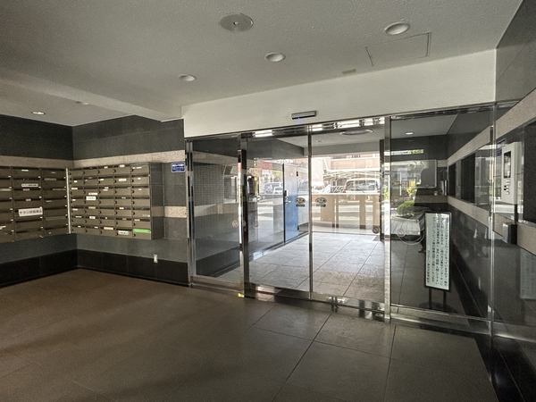 【ランデージ津田沼】エントランス