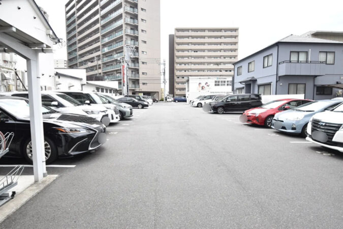 （駐車場）