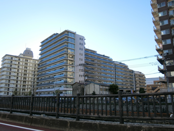 【バウス西大島】外観