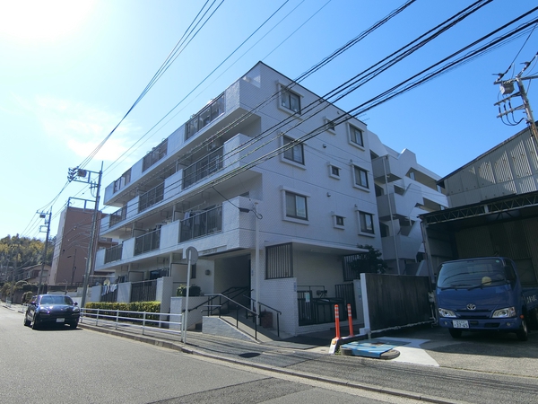 【藤和小机コープⅢ】外観
