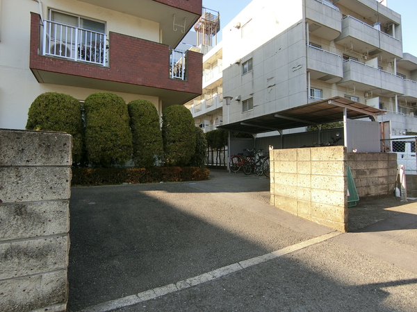 【ベルメゾンエスペランス新横浜】エントランス