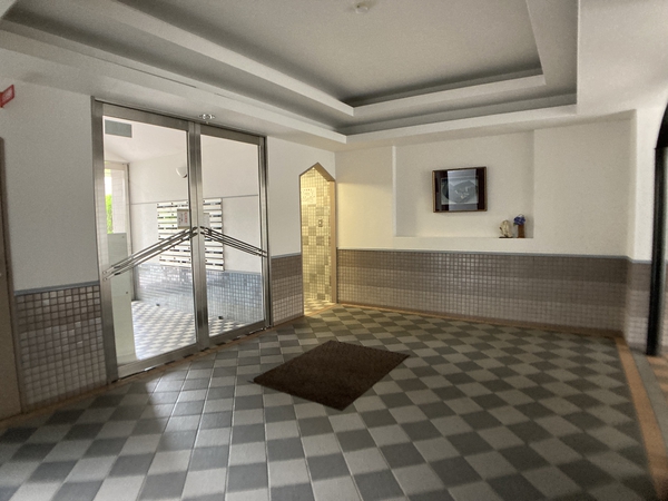 【ライベストコート仙台2】ロビー