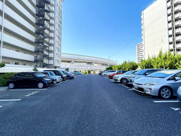 【真栄マンション木場町】駐車場 【真栄マンション木場町】駐車場