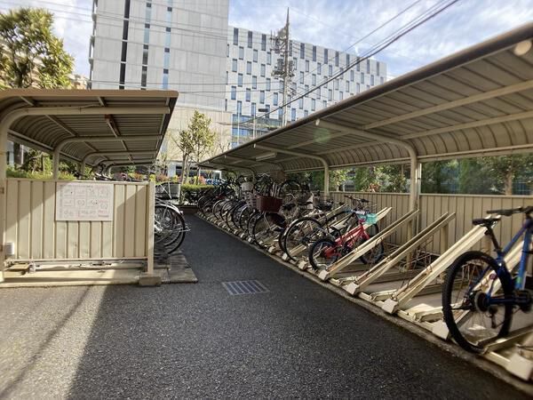 【ダイアパレス潮見】駐輪場