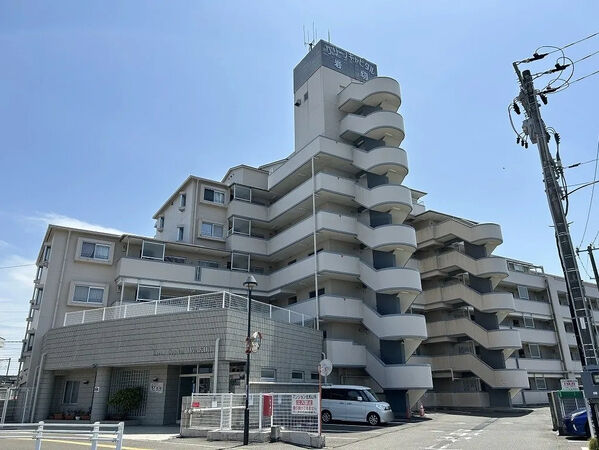 【グリーンキャピタル岩切】外観