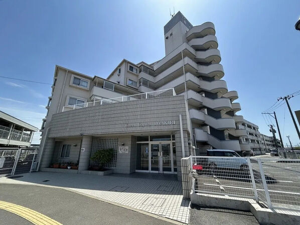 【グリーンキャピタル岩切】外観