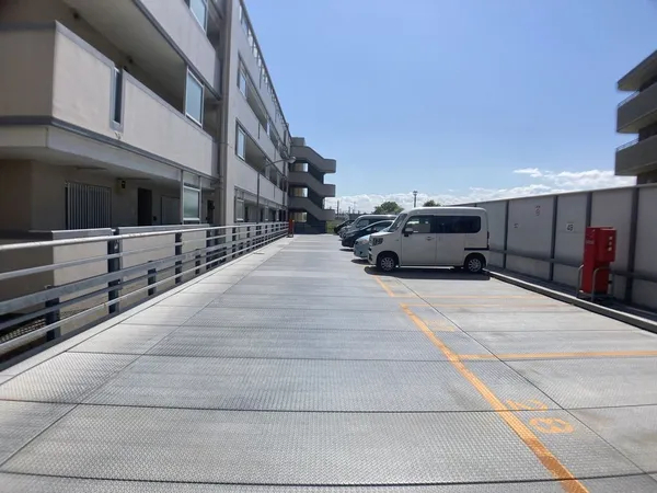 【グリーンキャピタル岩切】駐車場 【グリーンキャピタル岩切】駐車場