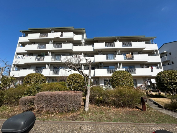 【金沢シーサイドタウン並木3丁目第2住宅11-1号棟】外観