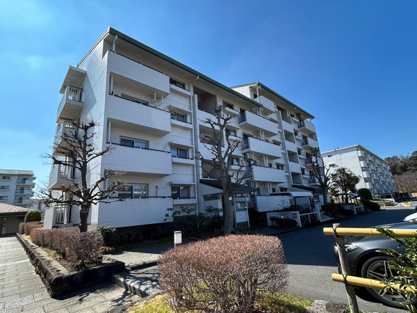 【金沢シーサイドタウン並木3丁目第2住宅11-1号棟】外観