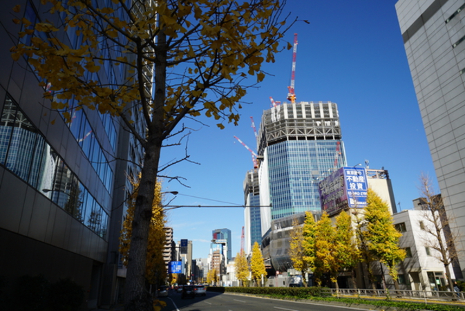 高輪ゲートシティ駅周辺の再開発エリアまで約100m