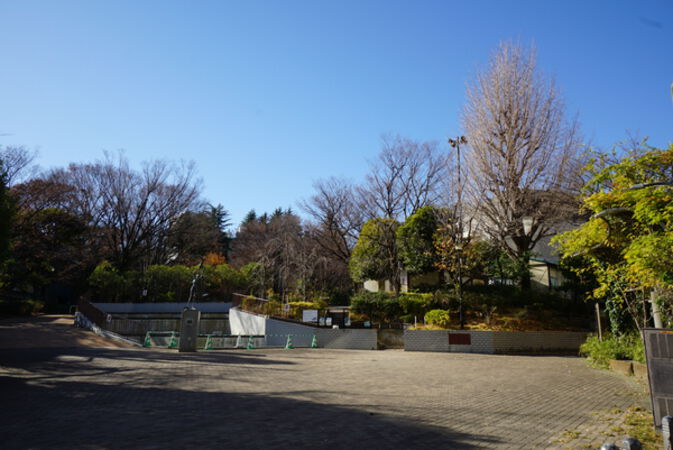 区立高輪公園　現地から約160m（徒歩約3分）