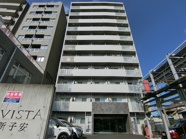 【クレヴィスタ横浜新子安】外観
