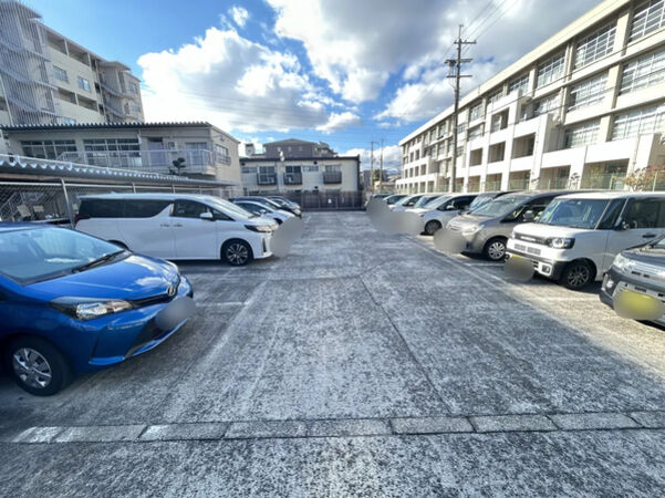 【下の森住宅】駐車場 【下の森住宅】駐車場