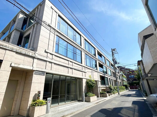 【グランドヒルズ元麻布】外観1