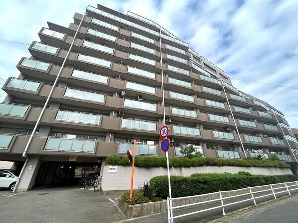 【大手門パークファミリア】外観1