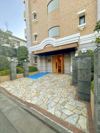 【グランドステージ王子】エントランス