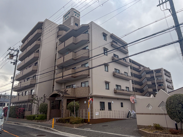 【メロディーハイム高槻】外観 【メロディーハイム高槻】外観