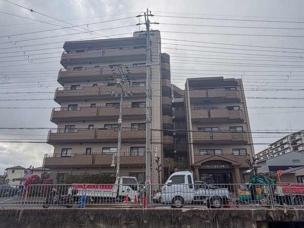 【メロディーハイム高槻】外観 【メロディーハイム高槻】外観