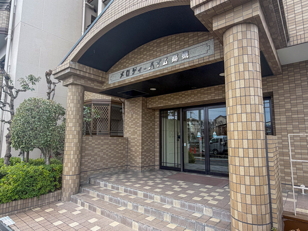 【メロディーハイム高槻】エントランス 【メロディーハイム高槻】エントランス