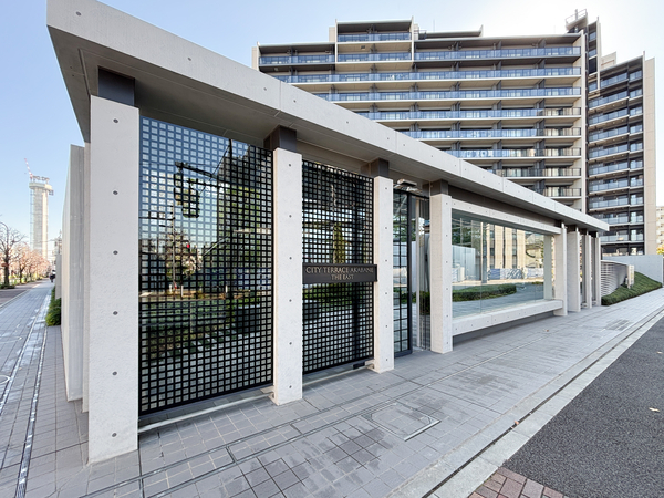 【シティテラス赤羽THE EAST】エントランス